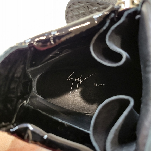 Giuseppe Zanotti 🥳🥳HOST PICK🥳🥳High Top Sneakers - Picture 16 of 16